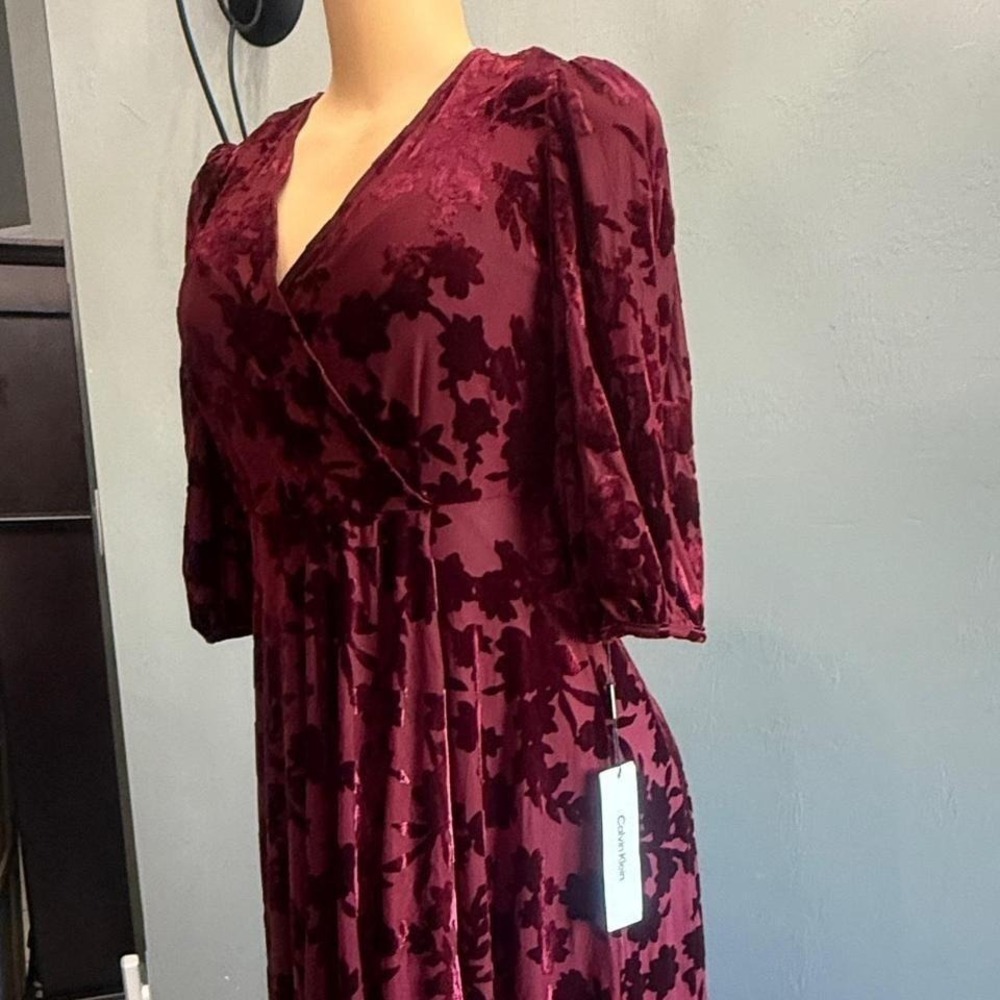 Calvin Klein Burgundy velvet midi dress with lace detailing and wrap style - Picture 3 of 5